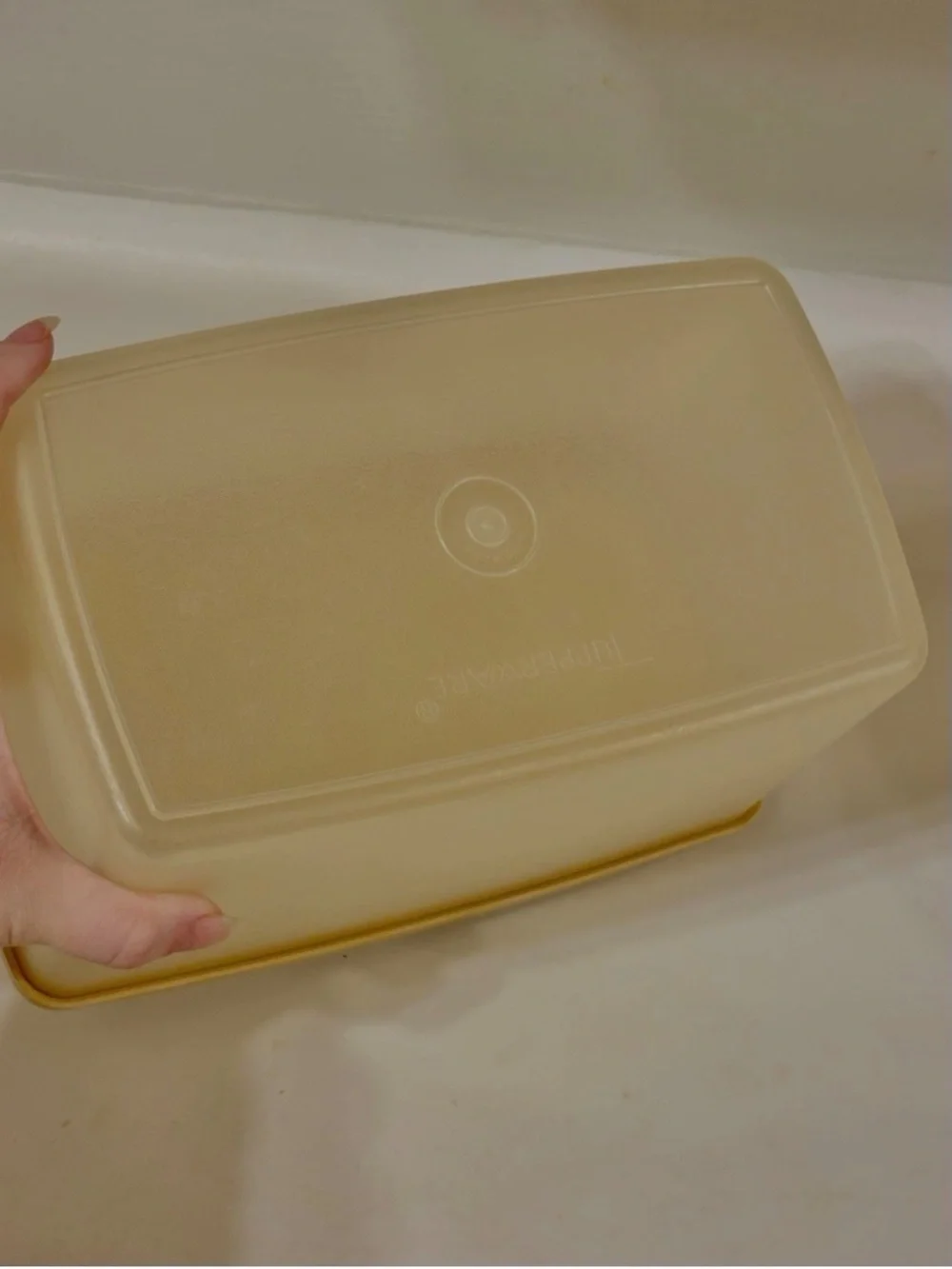 Vintage Tupperware Pack-N-Seal Rectangle  Container  #1527 w/#714 Almond Seal